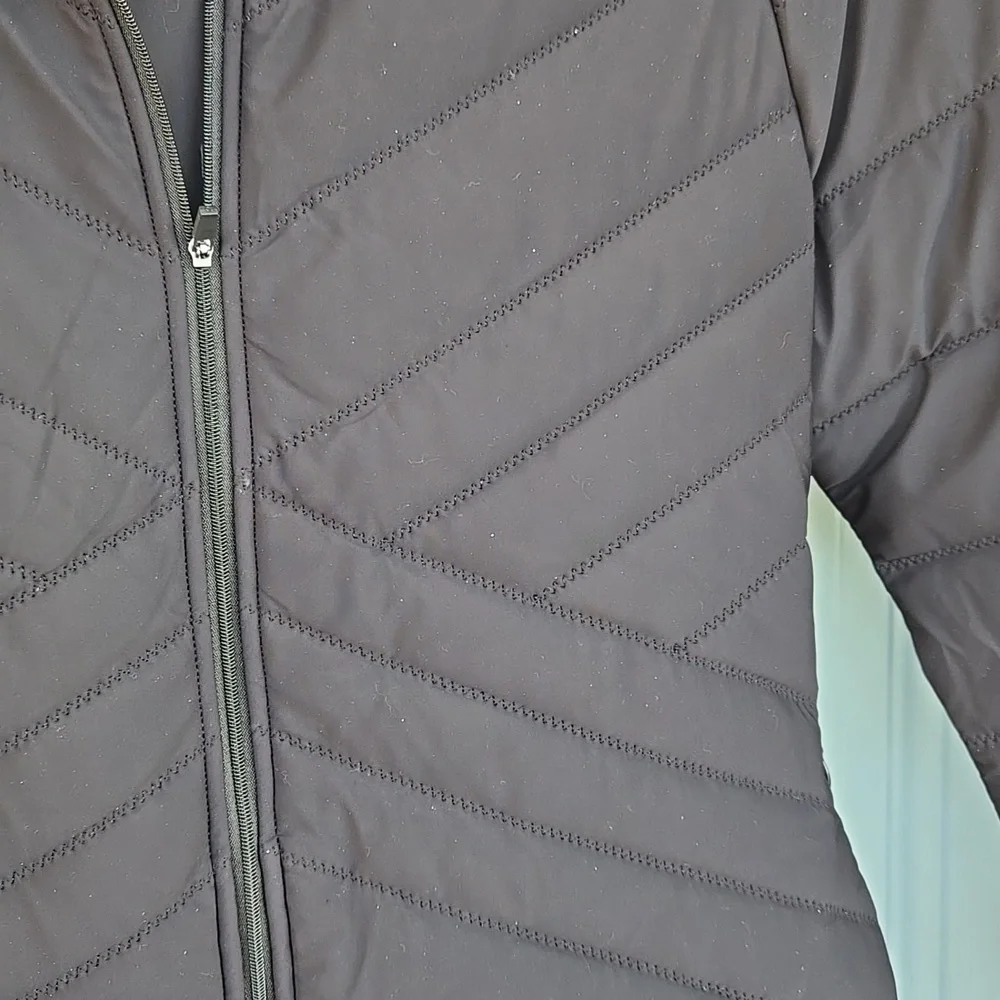 HALARA Black Quilted Jacket - Picture 2 of 7